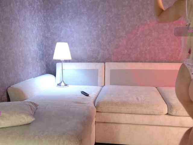 Avr0ria webcam