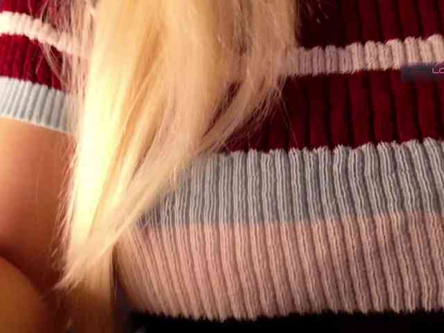 Avr0ria webcam
