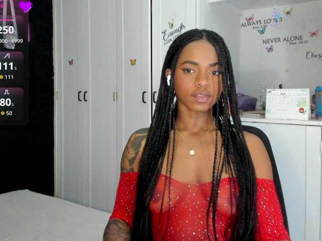 Eleonnor live cam on BongaCams