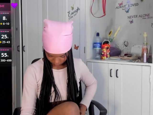 Eleonnor live cam on BongaCams