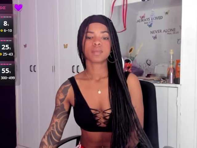 Eleonnor live cam on BongaCams