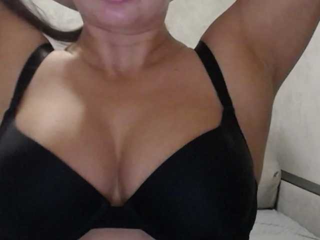 Amaretty live webcam show
