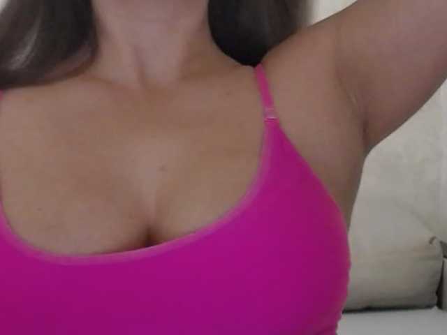 Amaretty live cam on BongaCams
