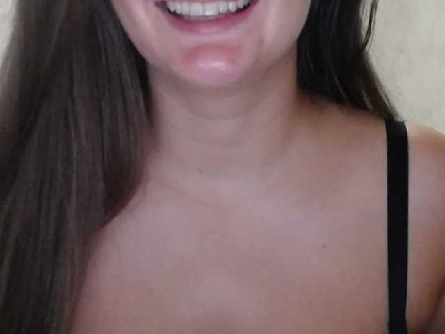 Amaretty live cam on BongaCams