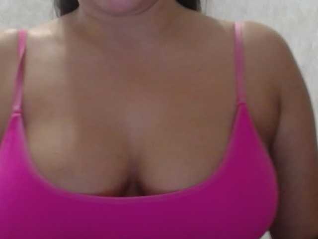 Amaretty live cam on BongaCams