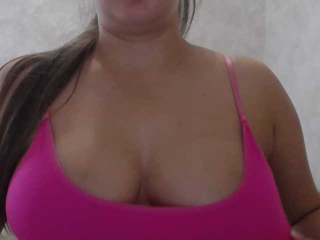 Amaretty live cam on BongaCams