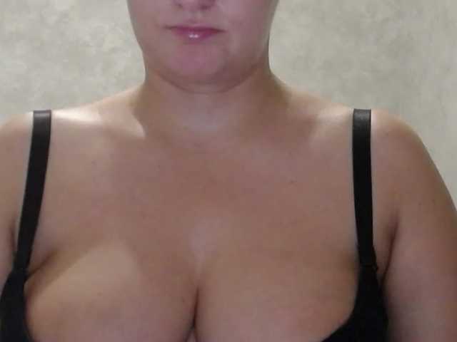 Amaretty live webcam show
