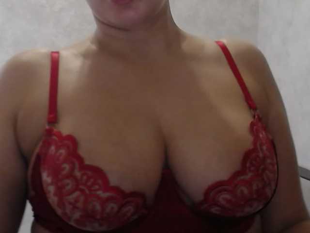 Amaretty live cam on BongaCams