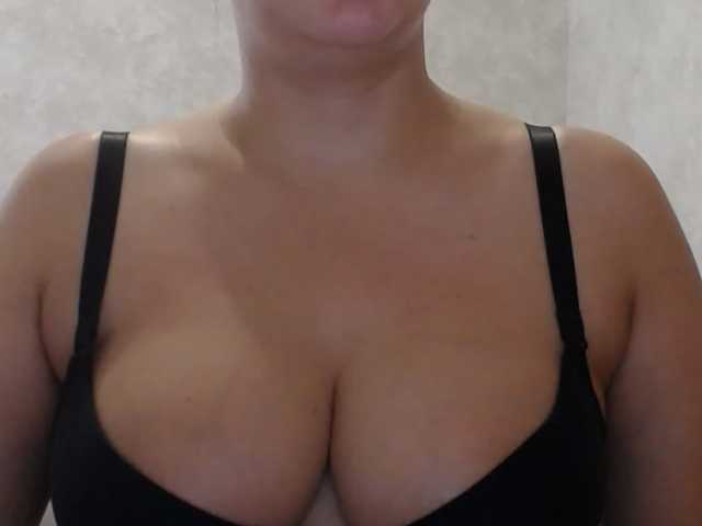 Amaretty live cam on BongaCams