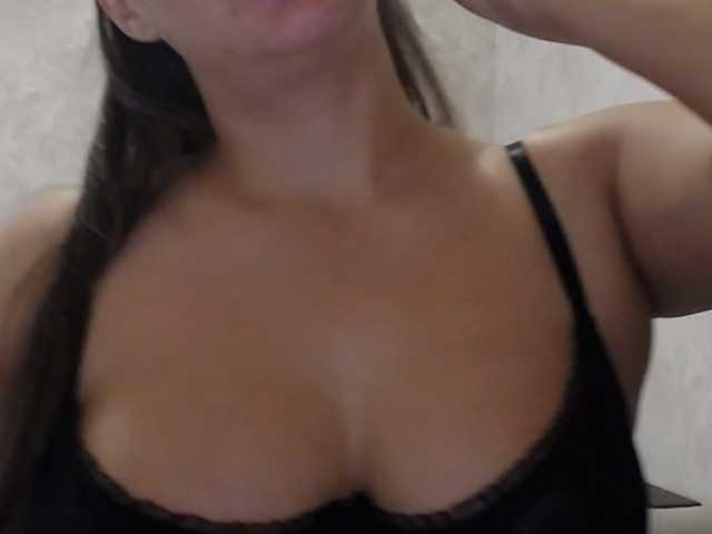 Amaretty live cam on BongaCams