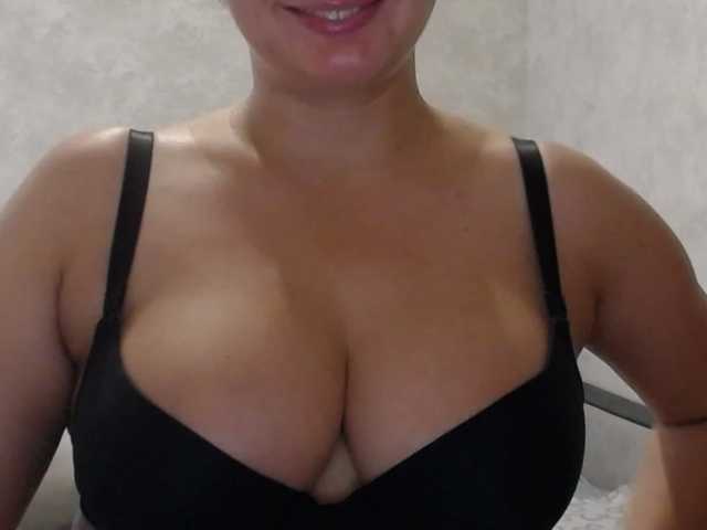 Amaretty live cam on BongaCams