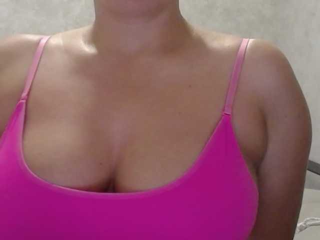 Amaretty live cam on BongaCams