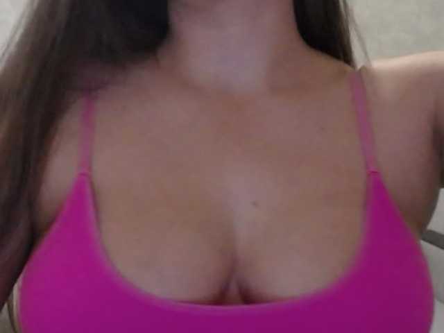 Amaretty live cam on BongaCams