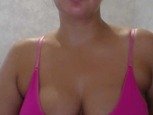 Amaretty live cam on BongaCams