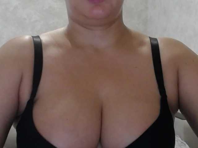 Amaretty live webcam show