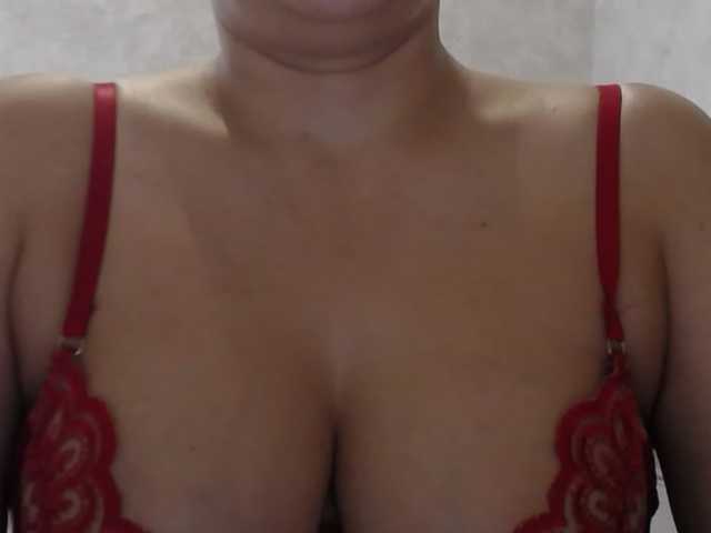 Amaretty live cam on BongaCams