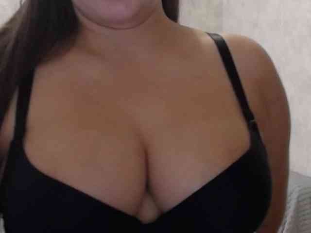 Amaretty Sex Cam Show