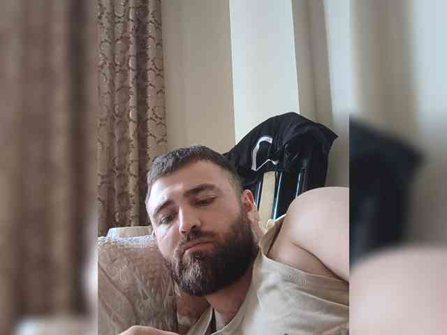 kavkazecru Live Webcam on BongaCams