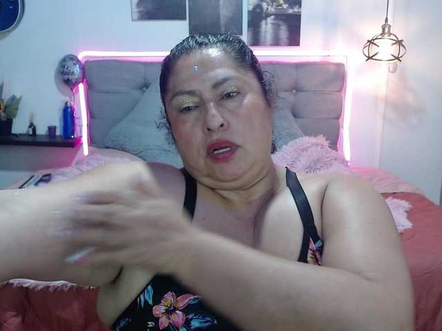 keyla01 live cam on BongaCams