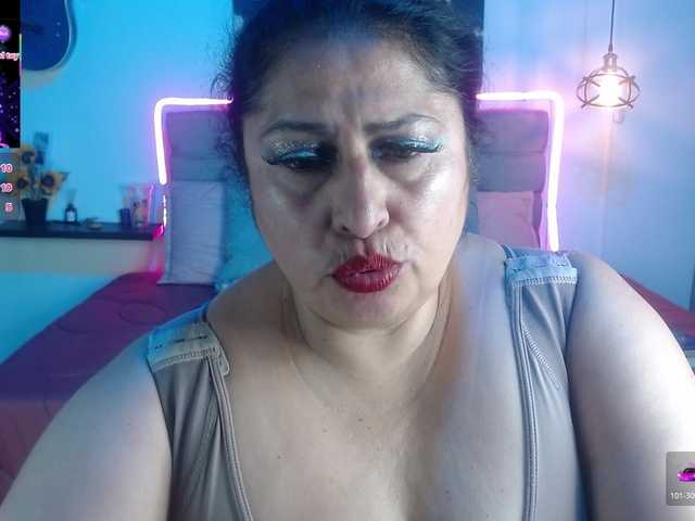 keyla01 live cam on BongaCams