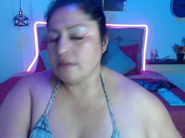 keyla01 live cam on BongaCams