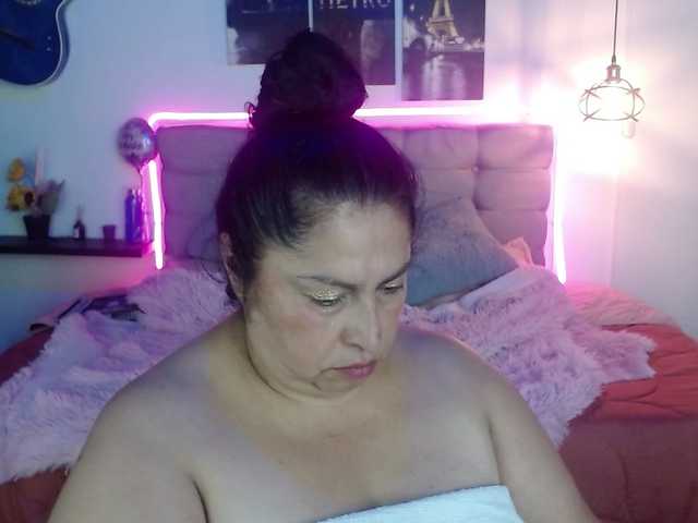 keyla01 live cam on BongaCams