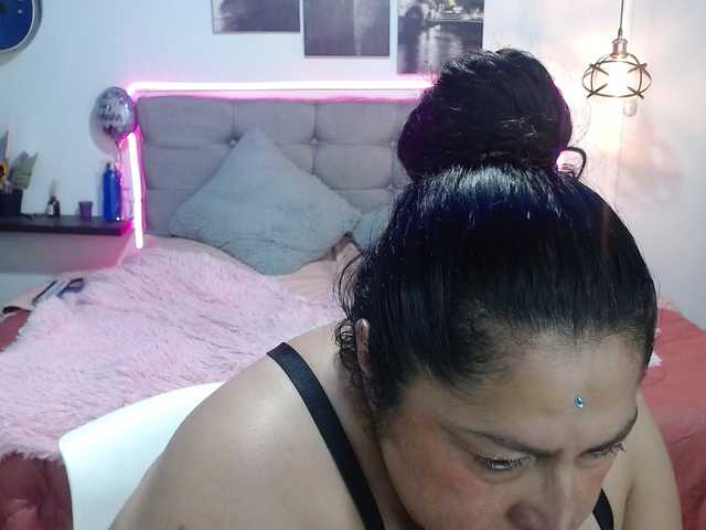 keyla01 live cam on BongaCams