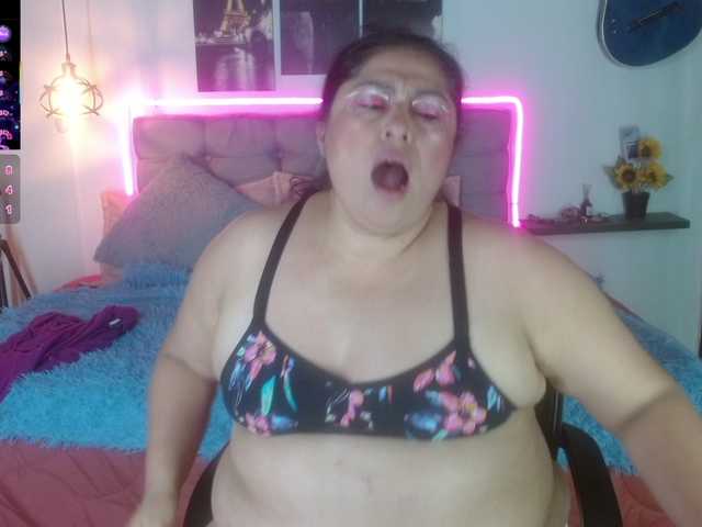 keyla01 live cam on BongaCams