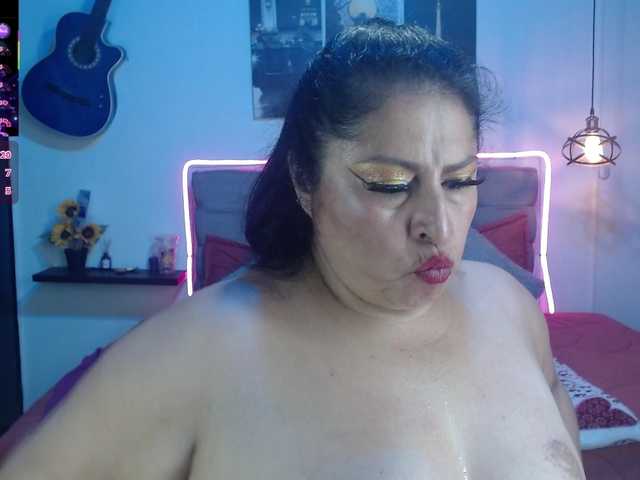 keyla01 live cam on