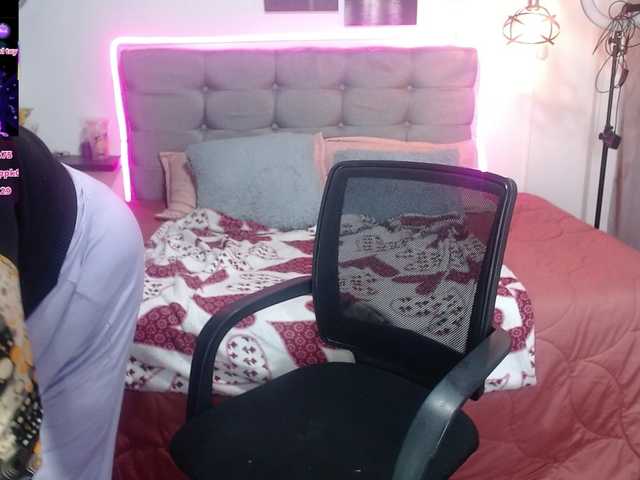 keyla01 live cam on BongaCams