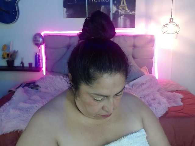 keyla01 live cam on BongaCams