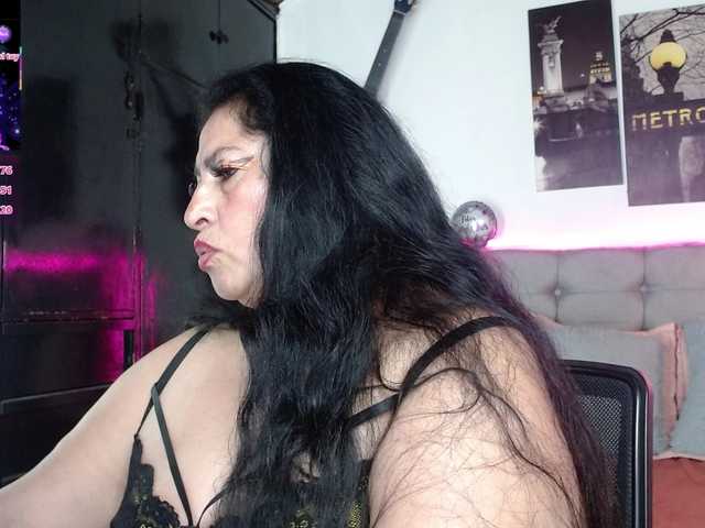 keyla01 live webcam show