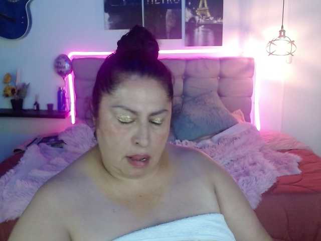 keyla01 live cam on BongaCams