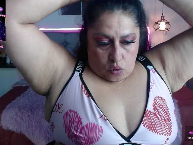 keyla01 live webcam show