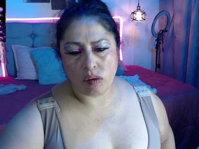 keyla01 live cam on BongaCams