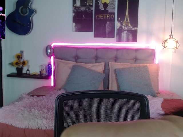 keyla01 live webcam show