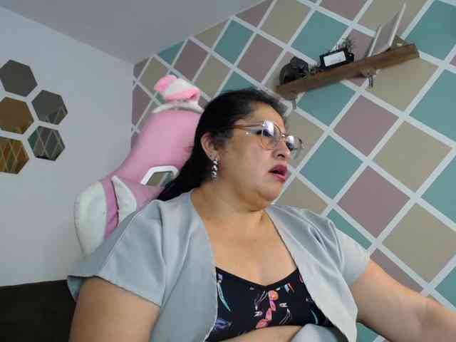 keyla01 keyla01