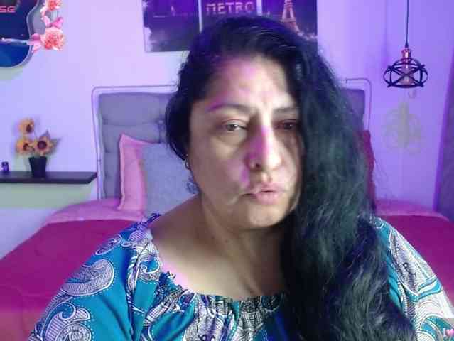 keyla01 live female cam on bongacams