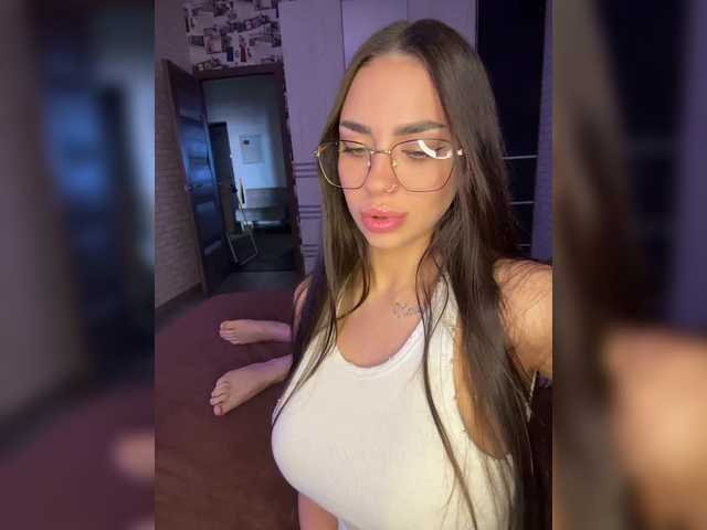 Sex chat gratuit in direct cu MirBezumia pe BongaCams