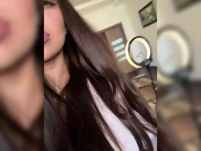 JessRobert webcam