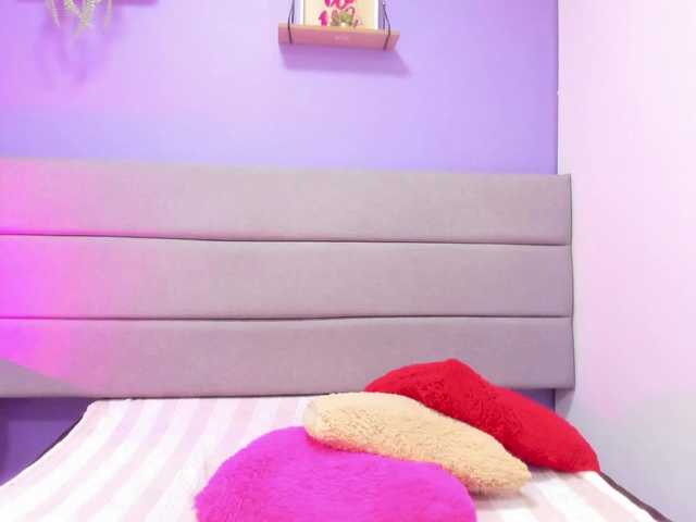 AshleyRobert live cam on BongaCams