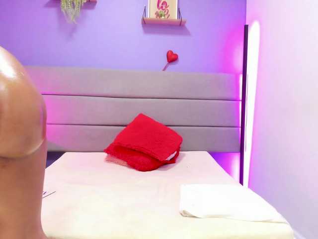 AshleyRobert's BongaCams show and profile