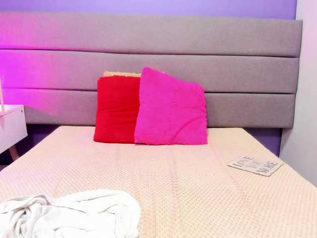 AshleyRobert live cam on BongaCams
