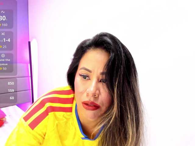 AshleyRobert live cam on BongaCams