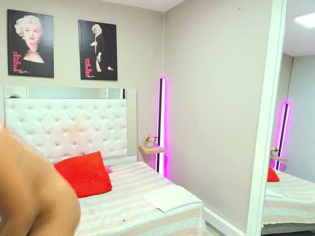 AshleyRobert live cam on BongaCams