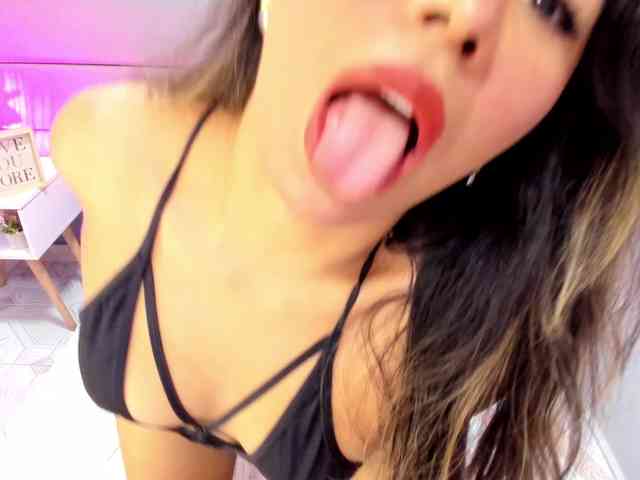 AshleyRobert webcam