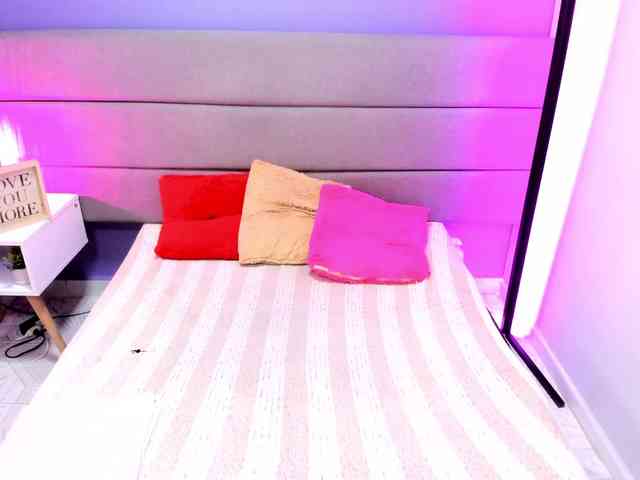 AshleyRobert webcam