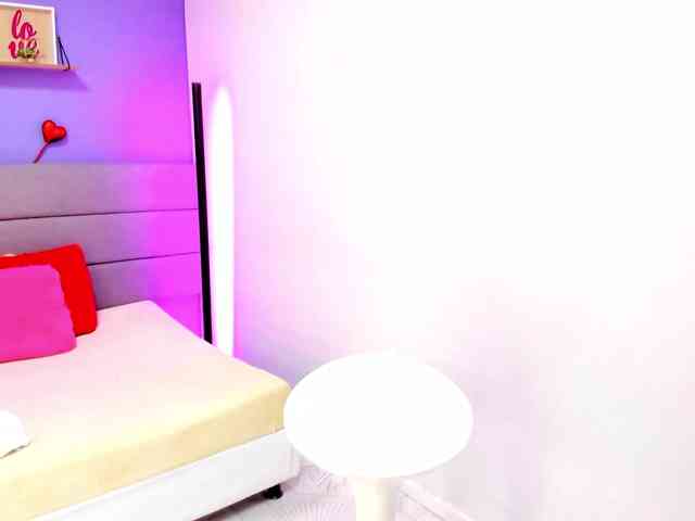 AshleyRobert webcam