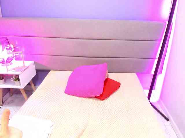 AshleyRobert webcam
