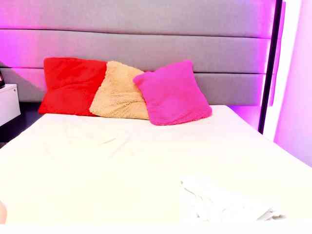 AshleyRobert webcam